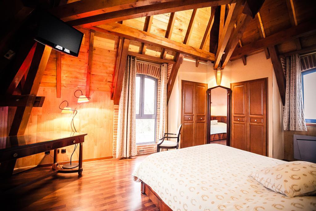 Les Ecuries De La Tour Hotel Mondonville Ngoại thất bức ảnh